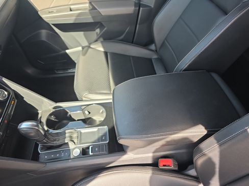 Used 2022 Volkswagen Atlas SE image 15