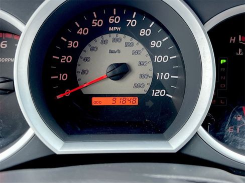 Used 2011 Toyota Tacoma 4x4 Access Cab V6 image 12