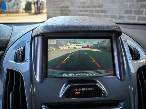 Used 2014 Ford Transit Connect Titanium image 11