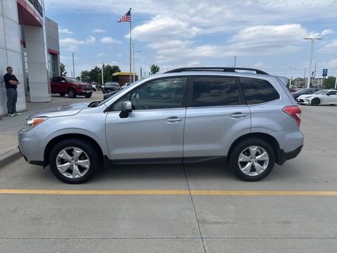 Used 2016 Subaru Forester 2.5i Limited w/ Popular Package #1 AWD/4WD image 2
