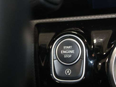 Used 2025 Mercedes-Benz CLA 250 image 39