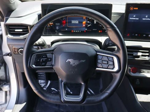 Used 2025 Ford Mustang Coupe RWD image 23