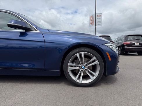 Used 2018 BMW 330i Sedan RWD image 10