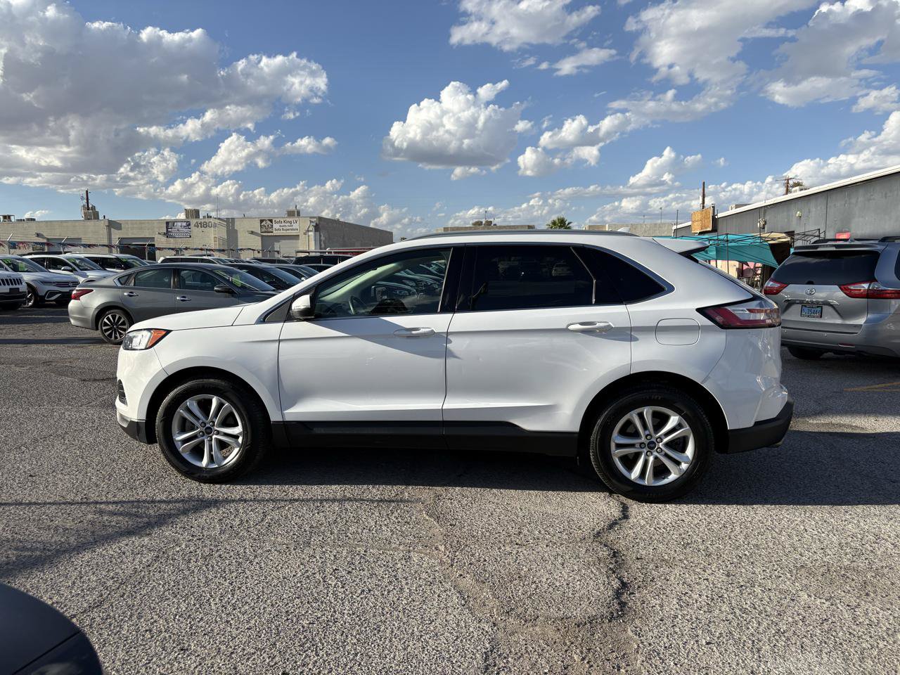 Used 2020 Ford Edge SEL FWD image 3