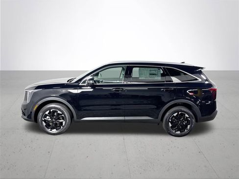 New 2026 Kia Sorento S image 9