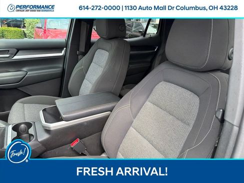 Used 2025 GMC Terrain Elevation AWD/4WD image 15