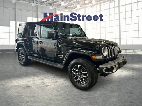 Used 2024 Jeep Wrangler Unlimited Sahara AWD/4WD image 7