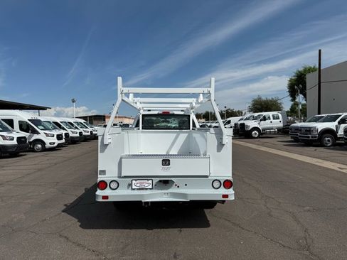 New 2026 Ford F250 XL w/ XL Chrome Package image 3