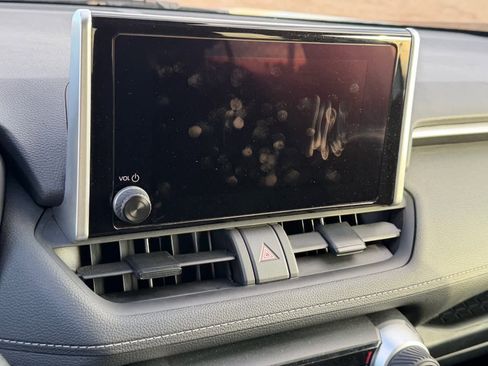 Used 2024 Toyota RAV4 LE image 9