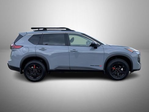 Certified 2025 Nissan Rogue SV AWD/4WD image 4