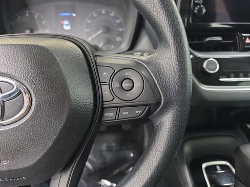 Certified 2025 Toyota Corolla LE image 15