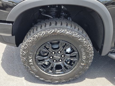 New 2026 Chevrolet Silverado 1500 ZR2 AWD/4WD image 4