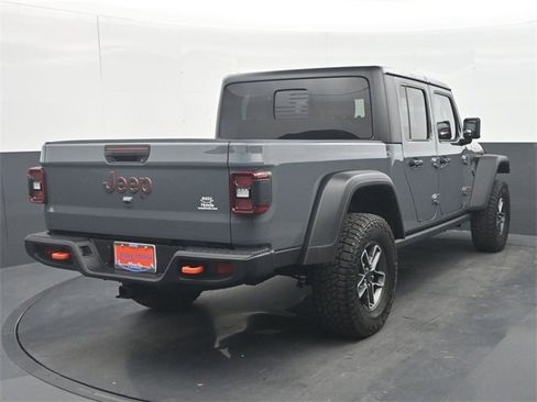 Used 2025 Jeep Gladiator Mojave w/ Convenience Group image 7