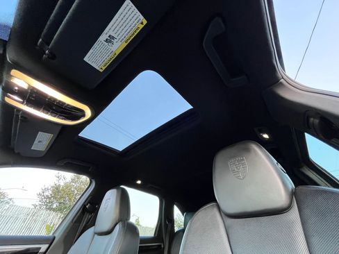 Used 2012 Porsche Cayenne S image 24