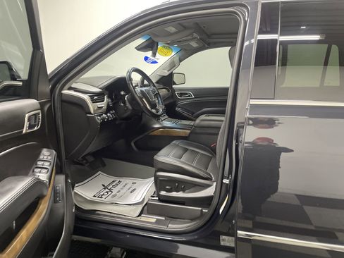 Used 2020 GMC Yukon Denali w/ Denali Ultimate Package image 9