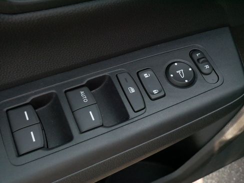 Used 2026 Honda CR-V LX image 19