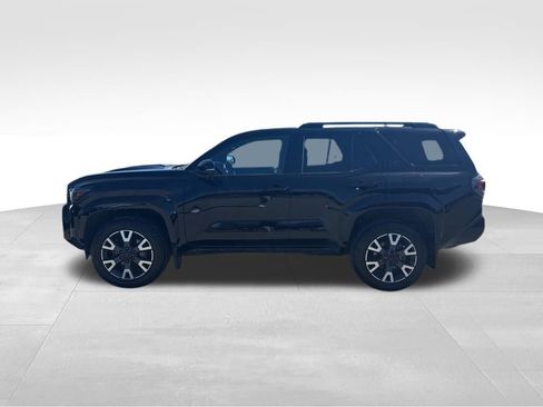 Used 2025 Toyota 4Runner TRD Sport AWD/4WD image 2