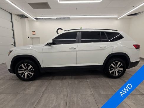 Used 2022 Volkswagen Atlas SE AWD/4WD image 2