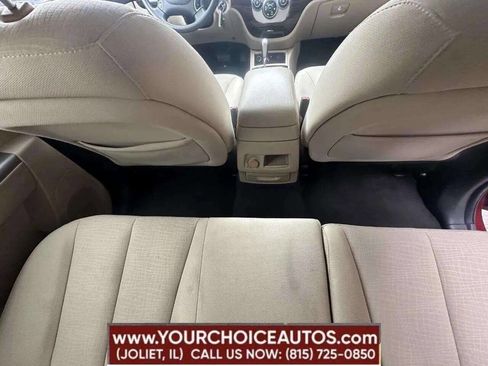 Used 2012 Hyundai Santa Fe GLS image 15