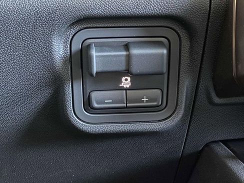 New 2025 GMC Hummer EV 2X AWD/4WD image 36