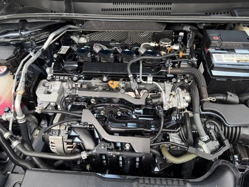Used 2022 Toyota Corolla SE w/ SE Premium Package FWD image 36