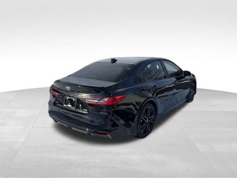 Used 2025 Toyota Camry XSE image 5