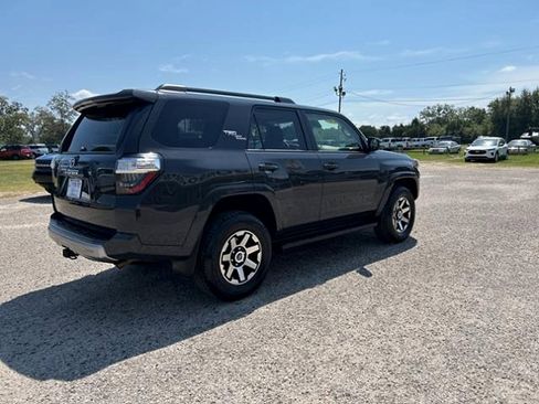 Used 2024 Toyota 4Runner TRD Off-Road Premium image 5