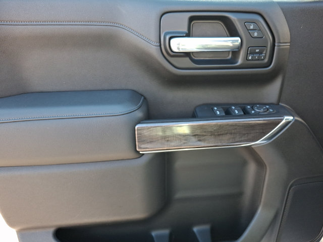 Used 2021 Chevrolet Silverado 1500 LTZ AWD/4WD image 12
