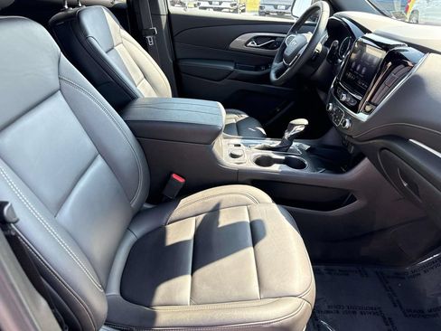 Used 2023 Chevrolet Traverse LT AWD/4WD image 20