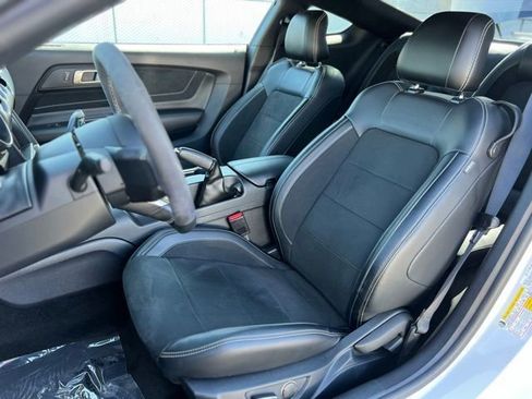 Used 2016 Ford Mustang Shelby GT350 w/ Technology Package image 15