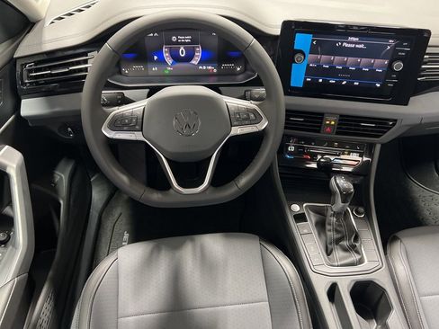 New 2025 Volkswagen Jetta SE image 14