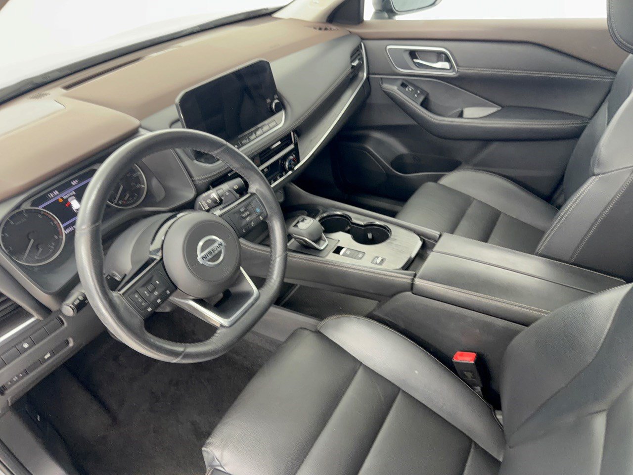 Used 2021 Nissan Rogue SL w/ Premium Package FWD image 4