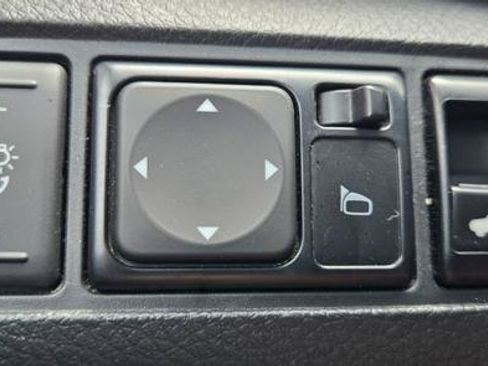 Used 2016 Nissan Sentra SV FWD image 27