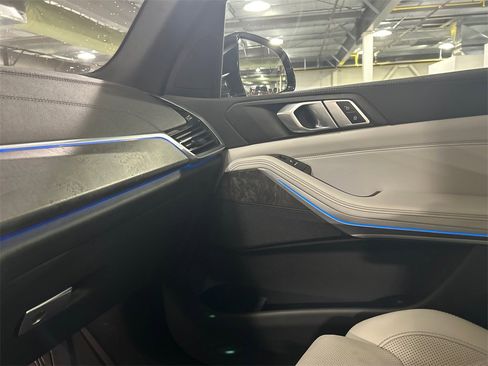 Used 2023 BMW X5 xDrive45e w/ Climate Comfort Package image 19