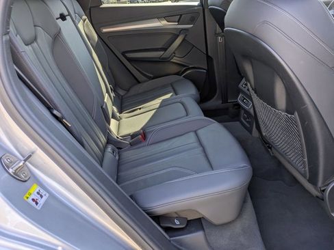 Used 2025 Audi Q5 2.0T Premium image 18