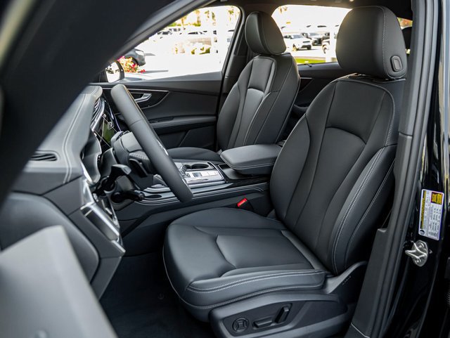 New 2026 Audi Q7 3.0T Premium Plus AWD/4WD image 12