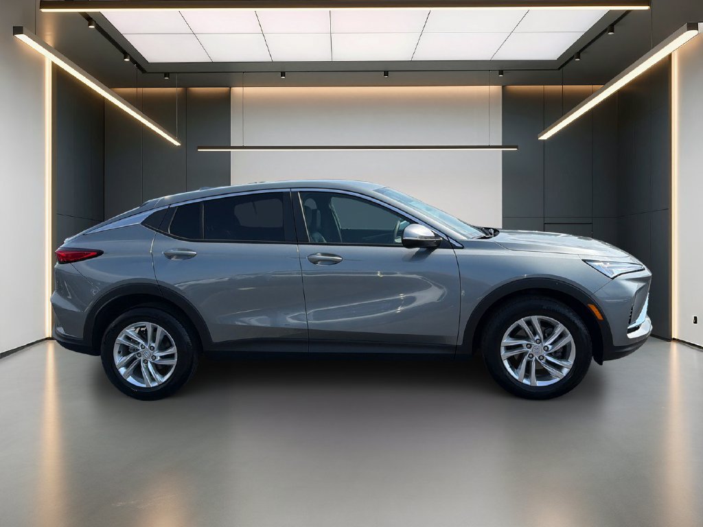 Used 2025 Buick Envista Preferred FWD image 7
