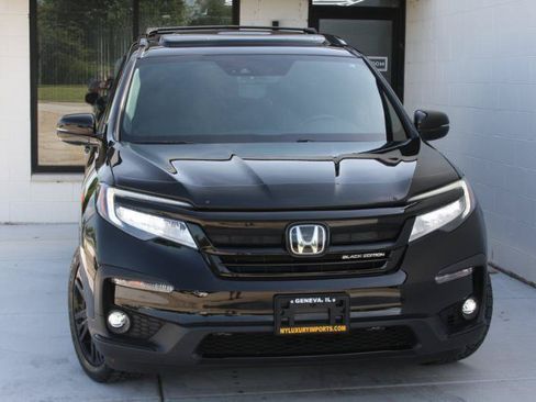 Used 2020 Honda Pilot Black Edition image 3