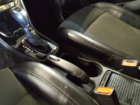 Used 2019 Buick Encore Preferred image 26