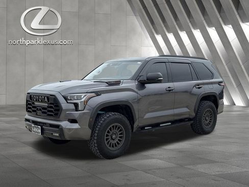 Used 2023 Toyota Sequoia TRD Pro AWD/4WD image 3