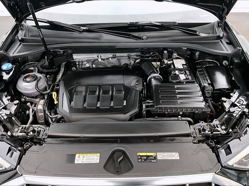 Certified 2025 Audi Q3 2.0T Premium Plus w/ Premium Plus Package image 30