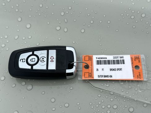 Used 2025 Ford Bronco Sport Outer Banks w/ Outer Banks Tech Package+ AWD/4WD image 36