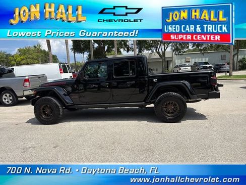 Used 2025 Jeep Gladiator Rubicon w/ Convenience Group AWD/4WD image 5