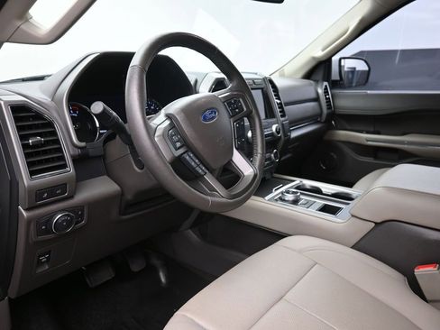 Used 2020 Ford Expedition XLT w/ Equipment Group 202A image 18