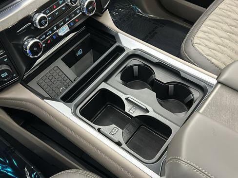 Used 2026 Ford F450 Platinum w/ Platinum Plus Package image 26