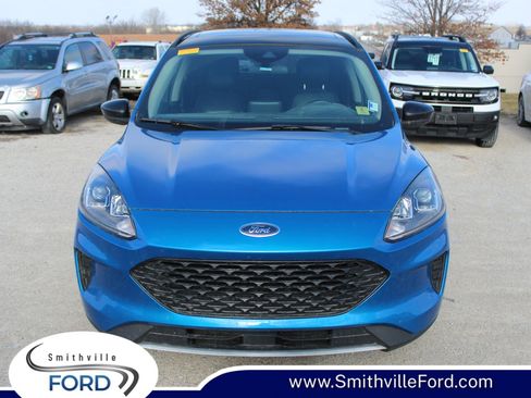 Used 2020 Ford Escape SE Sport image 1