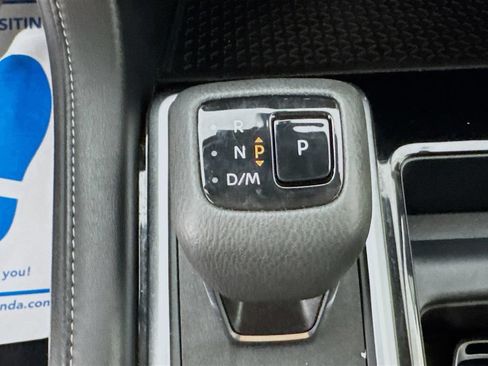 Used 2024 Nissan Pathfinder SV FWD image 22