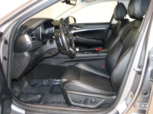 Used 2023 Genesis G70 2.0T AWD/4WD image 34