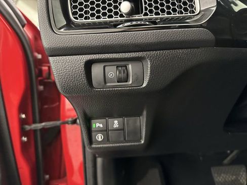 Used 2022 Honda Civic Touring image 16