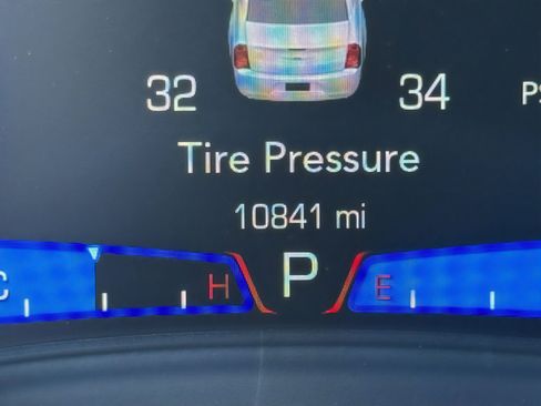 Used 2023 Chrysler 300 Touring w/ Sport Appearance Package image 32